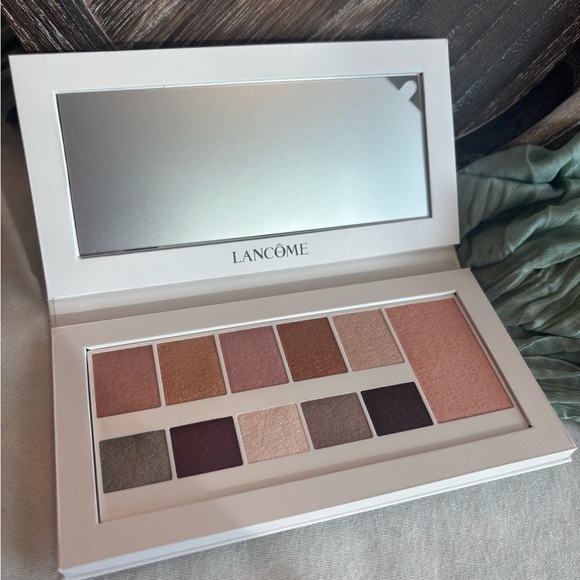 Lancôme Eyeshadow & Highlighter Palette • 10 Shades • Neutral Glam - Picture 1 of 4